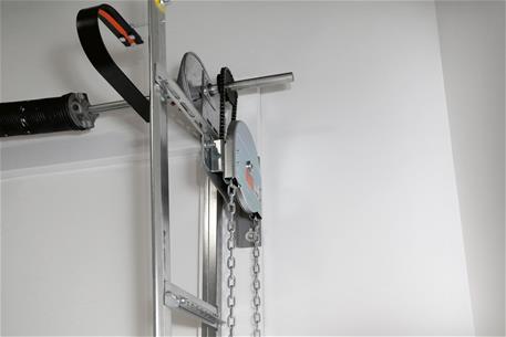 Safe-T-Stop-ChainHoist-Detail